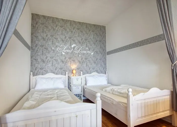 - Haus O, App 0o0408 Apartment